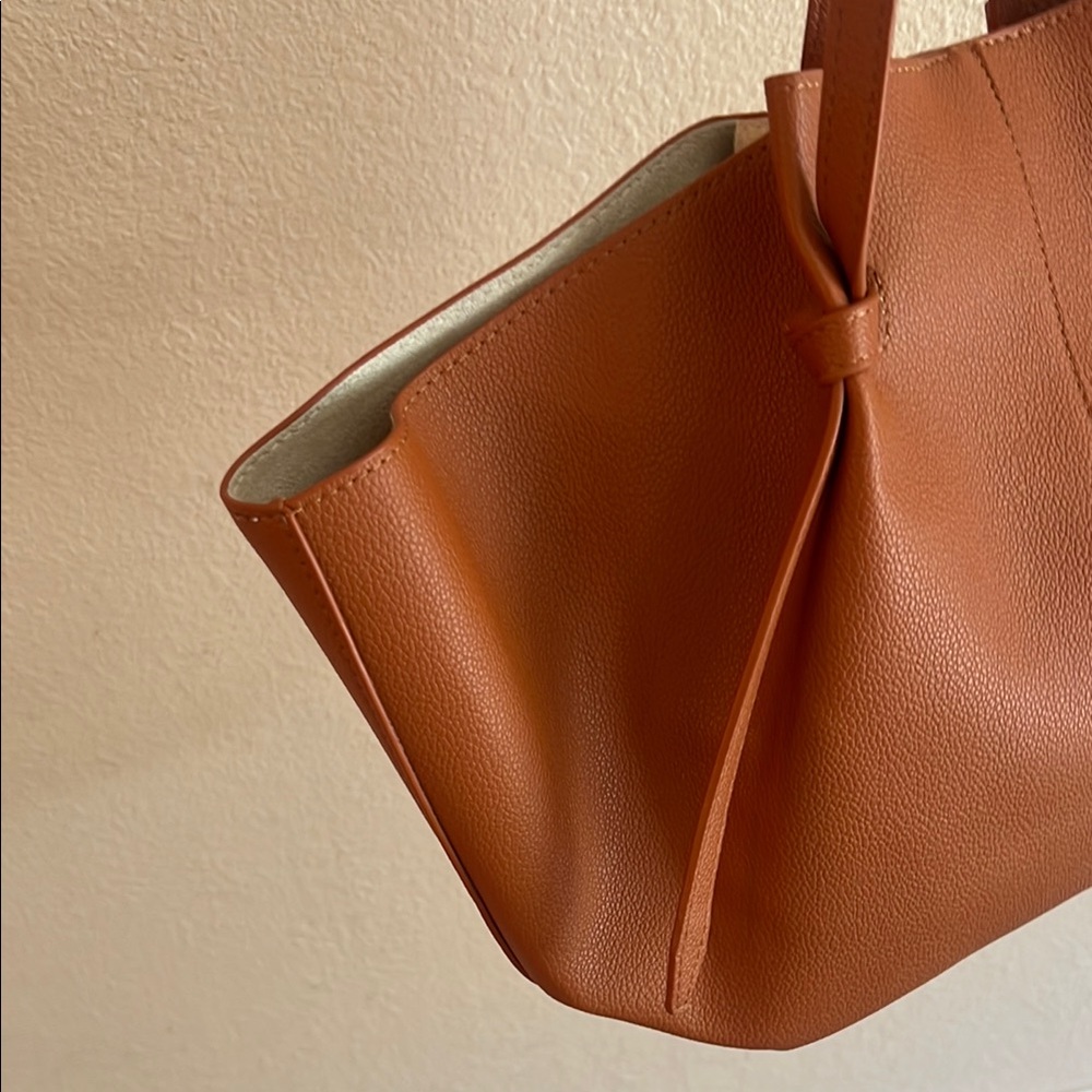 Yuzefi Brown Leather Tote Bag Mochi - Picture 11 of 15